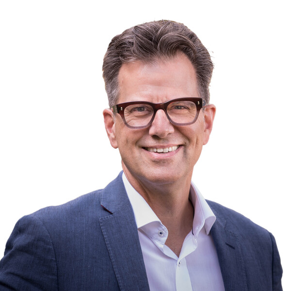 Michael Schull headshot