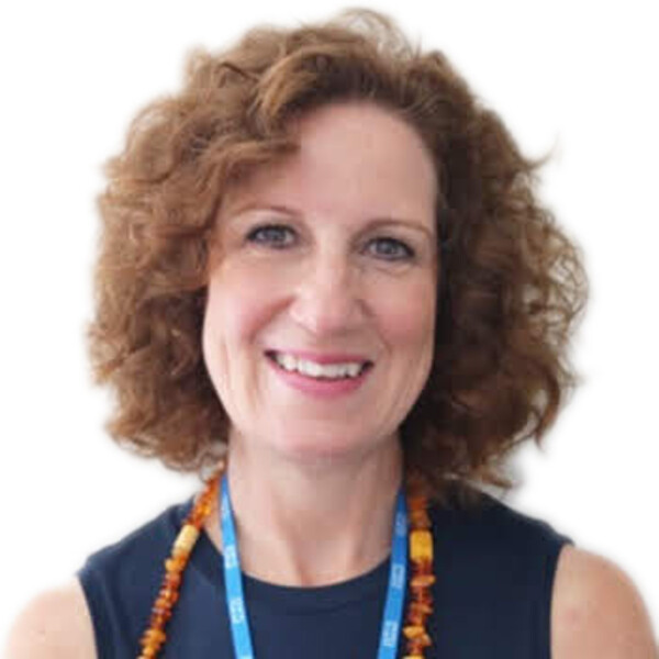 Suzanne Mason headshot